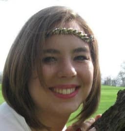 Victoria E.